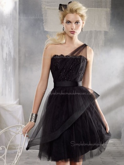 Knee-length Organza/Taffeta Natural Tiered Sleeveless Zipper Bateau A-line Black Bridesmaid Dress