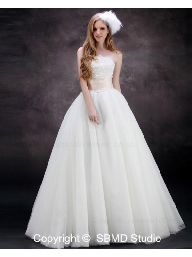 Lace Up Empire Applique / Beading Satin / Tulle Ivory A-line Floor-length Sleeveless Strapless / Bateau Wedding Dress