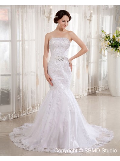 Court Zipper A-line Ivory Applique / Beading Satin / Lace Sleeveless Strapless / Bateau Natural Wedding Dress