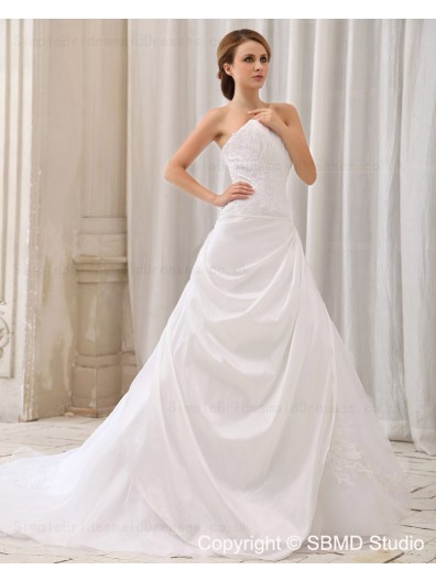 Court Zipper Ruffles / Applique / Beading Dropped Strapless Ivory Sleeveless Taffeta A-line Wedding Dress