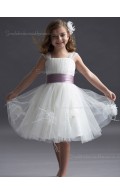 Bateau White Knee-length Organza Flower / Sash Made Sleeveless A-line Tiered / Hand Flower Girl Dress