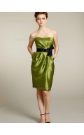 Green Knee-length Empire A-line Satin Bateau Bridesmaid Dress