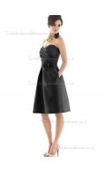Vintage Celebrity Hand Made Flower Satin Short-length Black Bridesmaid Dresses