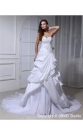 A-Line Chapel Lace Up Ivory Empire Beading / Applique / Cascading-Ruffles Sweetheart Sleeveless Taffeta / Organza Wedding Dress