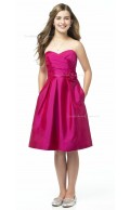 Satin Sweetheart Red Strapless Knee-length Junior Bridesmaid Dresses