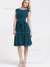 Amazing Chiffon Belt Knee-length Hunter Bridesmaid Dresses