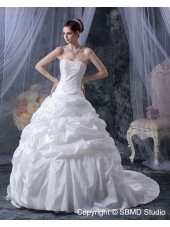Natural Ruffles / Beading Court Taffeta Sleeveless A-Line / Ball Gown Bateau Lace Up Ivory Wedding Dress