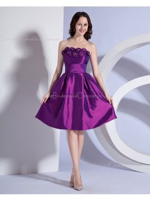 Knee-length Grape Strapless Natural Taffeta Zipper A-line Ruffles/Flowers/Beading Sleeveless Bridesmaid Dress