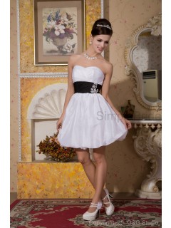 Zipper Short-length Taffeta/Satin Natural Sweetheart A-line Sleeveless Flowers/Ribbons White Bridesmaid Dress