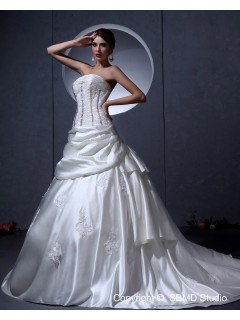 Sweep Ivory Applique / Beading / Buttons Sleeveless A-Line / Ball Gown / Princess Natural Bateau Zipper Satin Wedding Dress
