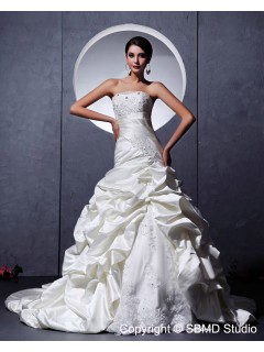 Lace Up Empire Sleeveless Chapel Sweetheart A-Line / Ball Gown Ruffles / Applique / Beading / Lace Satin / Tulle Ivory Wedding Dress